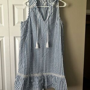 Crown and ivy excellent used condition, blue and white striped